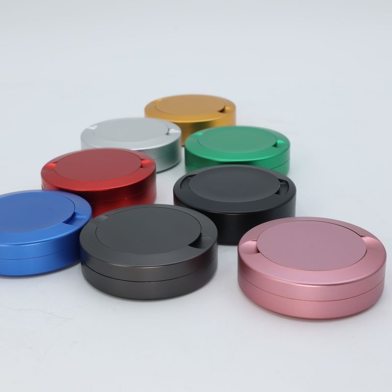Convenient and Travel-Friendly Pocket Snus Container